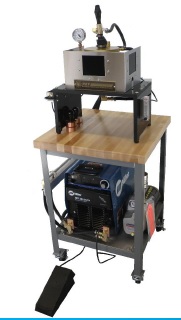 아크 용융(멜트) 퍼니스 모델 SA-200은 가장 작은 아크 용융 퍼니스로, 샘플 소재를 보관하는 2인치(51mm) 구리 평로(hearth)가 있습니다. 모델 SA-200은 단일 아크를 사용하며 3,500°C 이상의 온도에 즉시 도달할 수 있는 완벽한 턴키 시스템으로 제공됩니다. 이 시스템은 대학이나 R&D 연구실에 이상적입니다. 배기/가스 시스템과 100% 듀티(=duty) 사이클 전원을 갖춘 가장 저렴한 아크 멜트 퍼니스입니다.