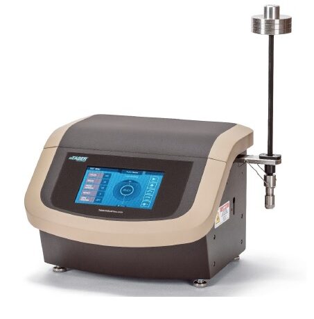 2025년 새로 출시. TABER사 직선식 마모시험기 모델 5770, 다양한 소재의 직선형 왕복 운동 마모시험과 추가로 스크래치 시험, 섬유 마찰견뢰도 시험을 할 수 있습니다.