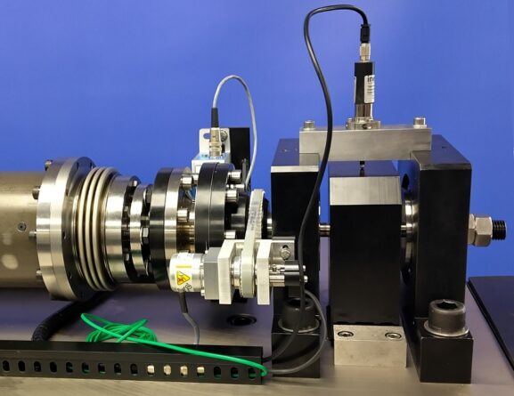 DN 22 OSCILLATING MOTION JOURNAL BEARING FRICTION & WEAR TEST RIG - Test Machine - Head - 중요부위 사진