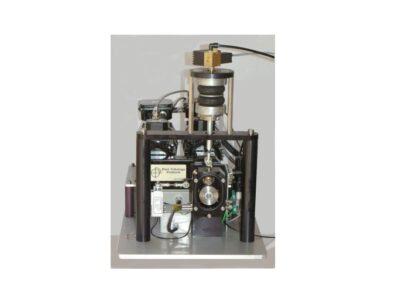 영국 PHOENIX사의 MTM 시험기로 윤활유의 견인력과 견인특성을 시험할 수 있는 MTM MINI TRACTION MACHINE 입니다.